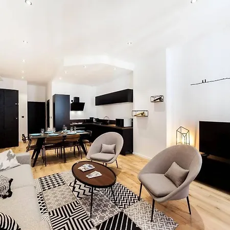 Charme traditionnel et design moderne en plein centre de Lyon Extérieur photo