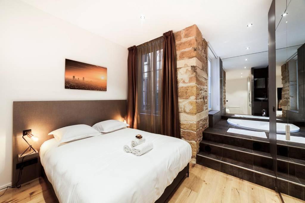 Pur Bonheur De - Clim Et Balneo Ail Apartment